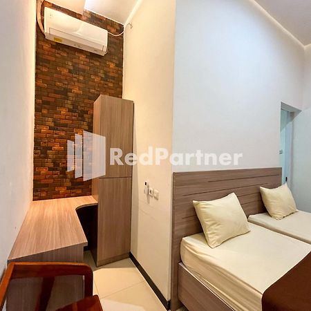 Griya Borobudur Malang Syariah Redpartner Blimbing  Εξωτερικό φωτογραφία